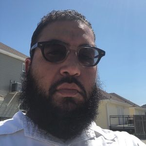 Meet your Posher, Sidney